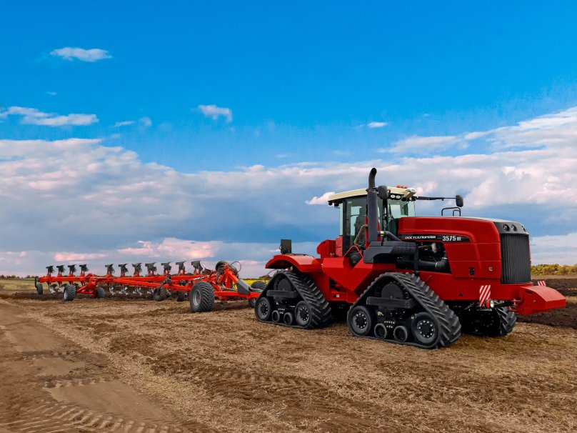 Tractor Rostselmash RSM 370