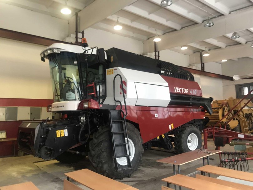 Combine harvester Nova 340