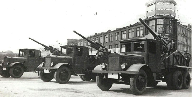 Zis 5 With anti-aircraft gun