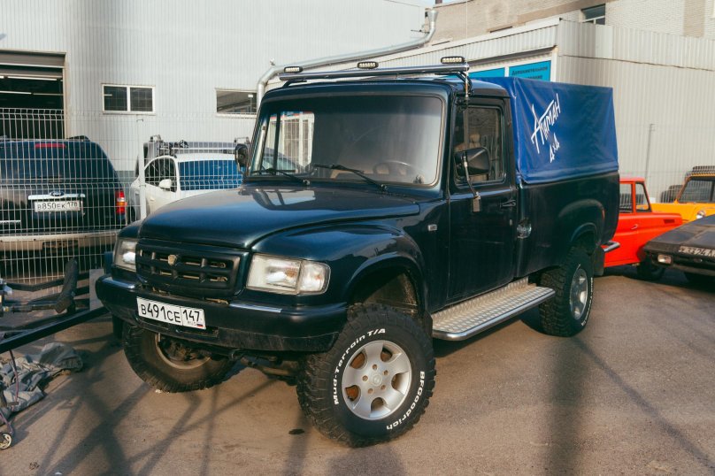 Gaz-2308 Ataman salon