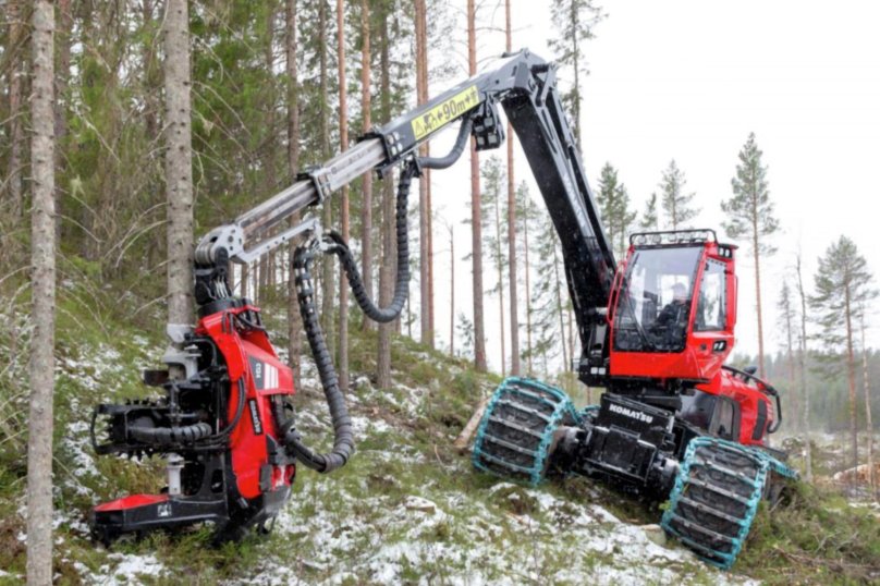 Komatsu Harvester