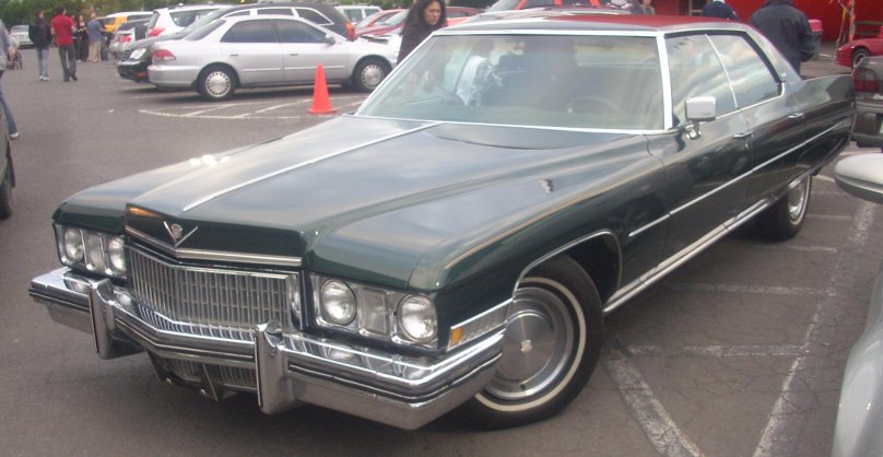 Cadillac sedan Deville 1973 Burning man