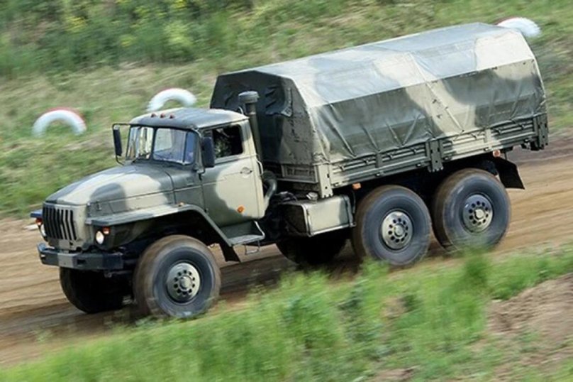 Ural-4320 vs