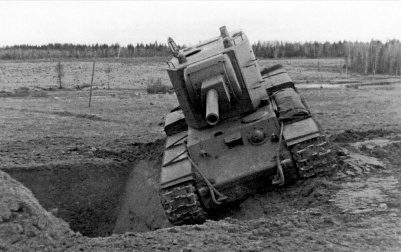 Kv-2 heavy tank