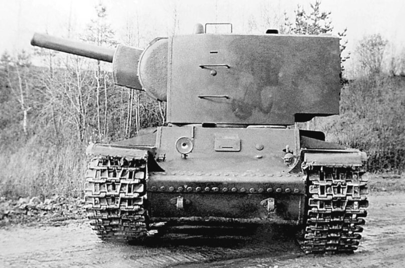 Soviet tank KV-2