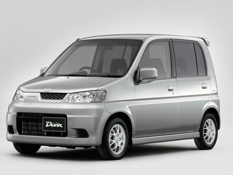 Honda Mobilio Spike 2002