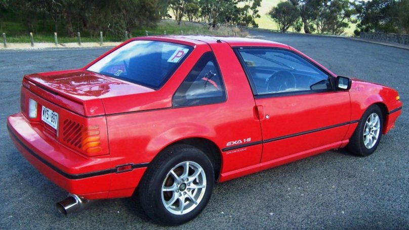 Nissan EXA 2000