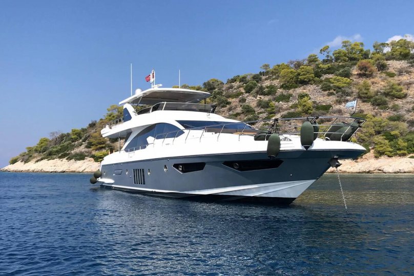 Motor yacht Azimut 80 Carat