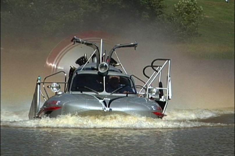 Amphibian snowmobile a-3