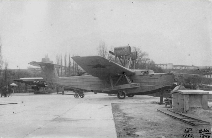 Mdr-2 flying boat