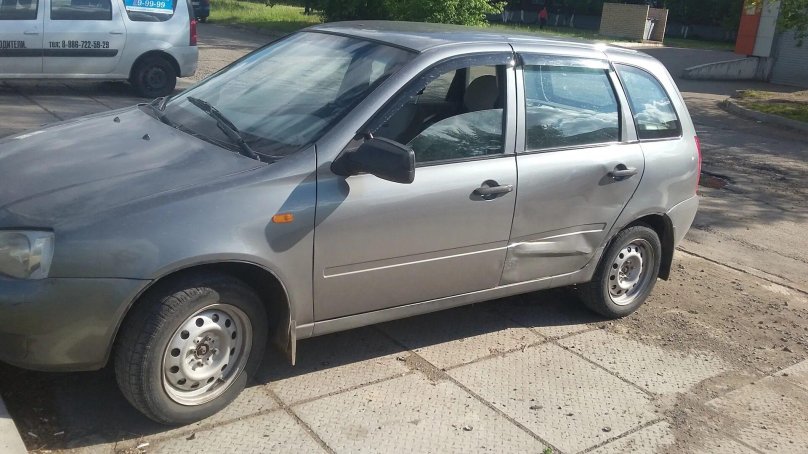 Lada Kalina station wagon gray