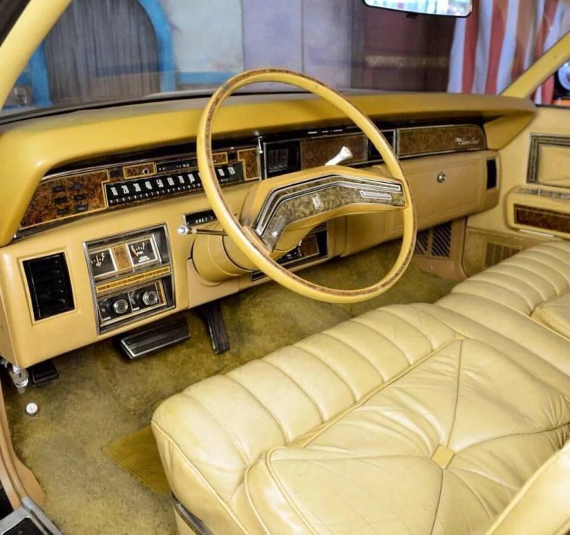 Lincoln Town Snow 1976