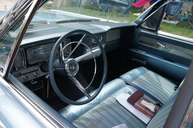 Lincoln Continental 1978 interior