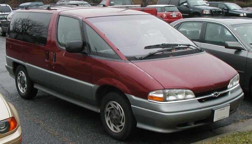Chevrolet Lumina 1995 minivan