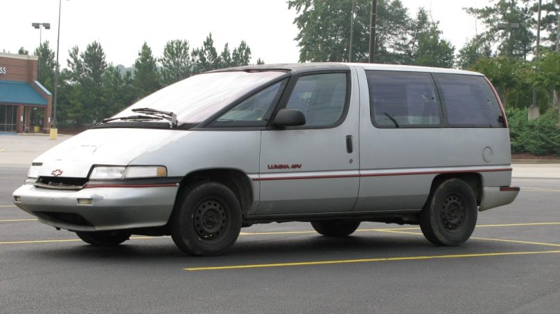 Chevrolet Lumina minivan
