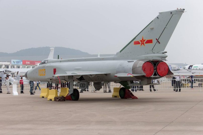 Chinese fighter j-8