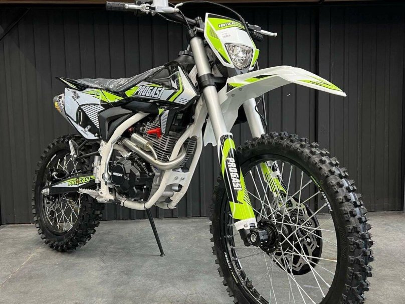 Motorcycle Ibiza 250