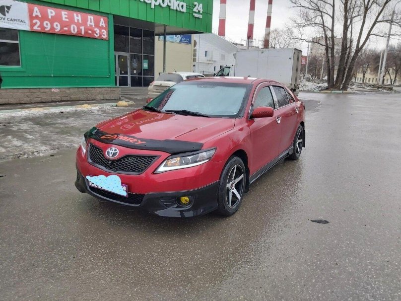 Toyota Camry 2010 Tesla