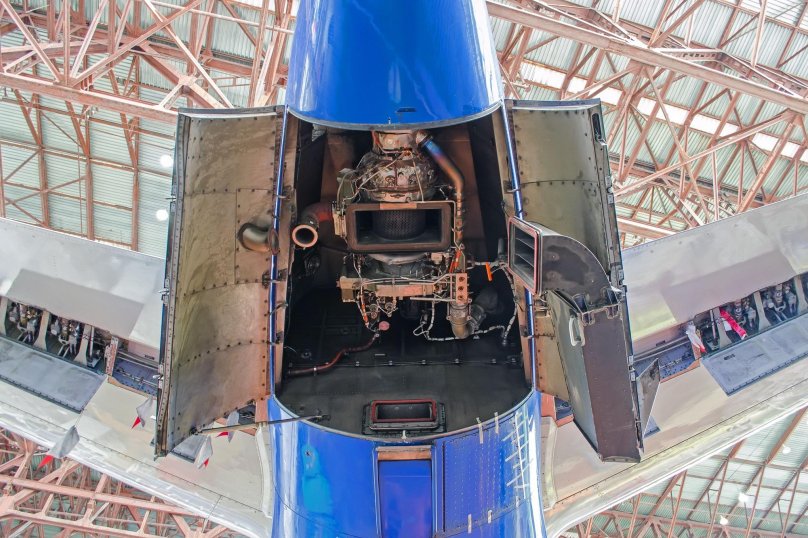 Aircraft auxiliary power unit