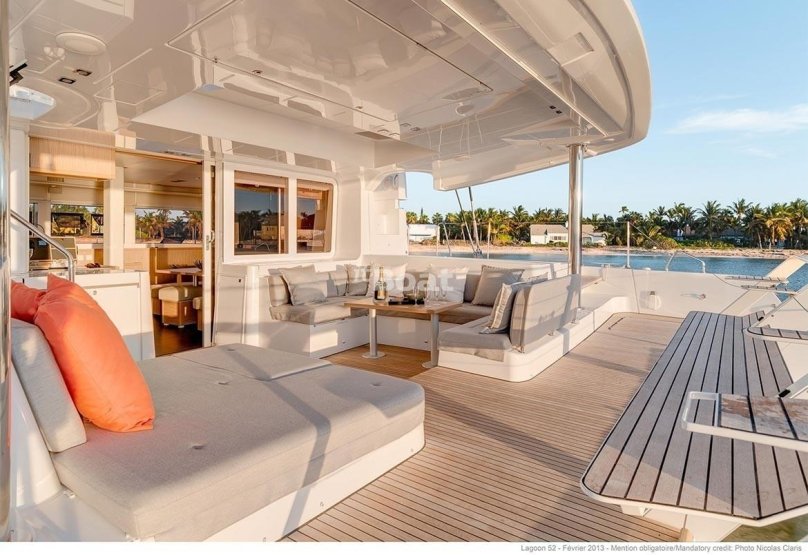 Lagoon 52 f