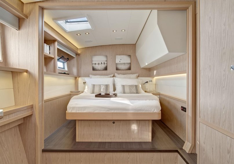 Yacht catamaran Lagoon 52