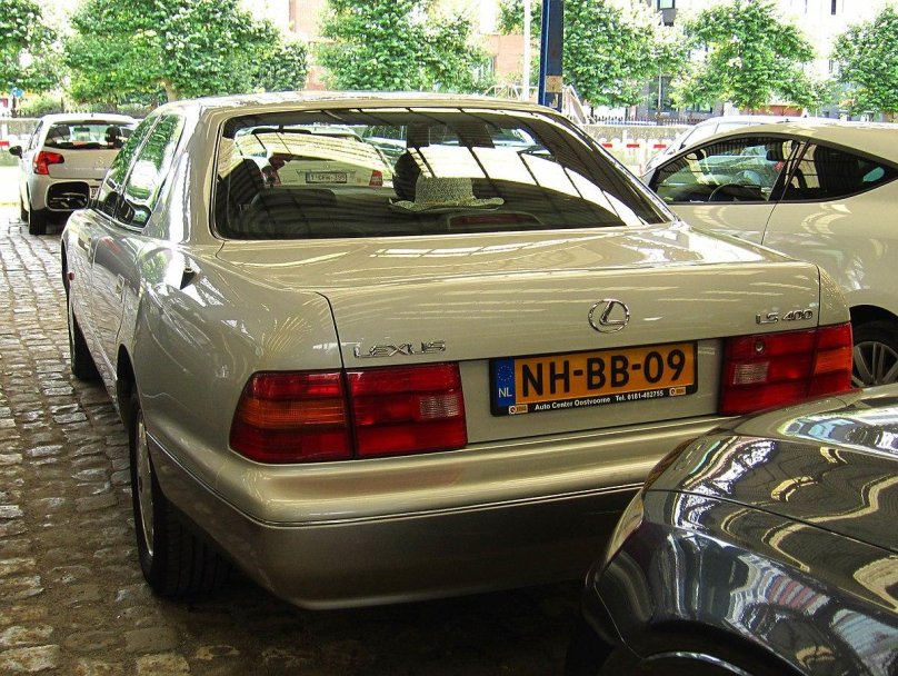 Lexus LS 400 1995