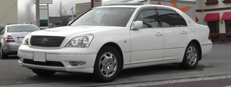 Toyota Celsior 2000