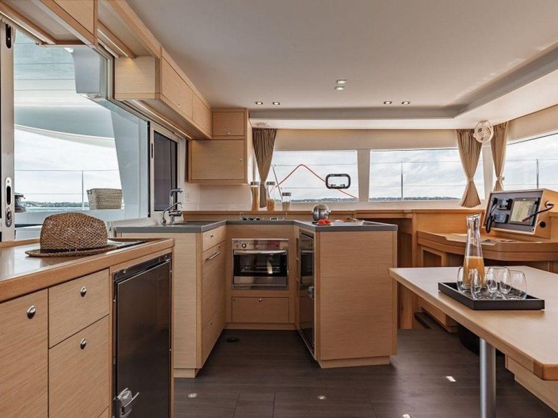 Catamaran Lagoon 450