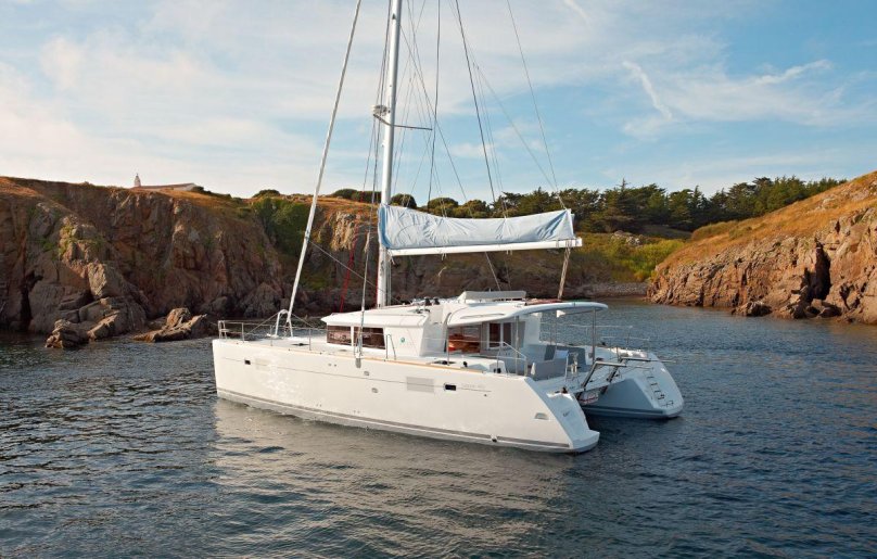 Lagoon 450f catamaran