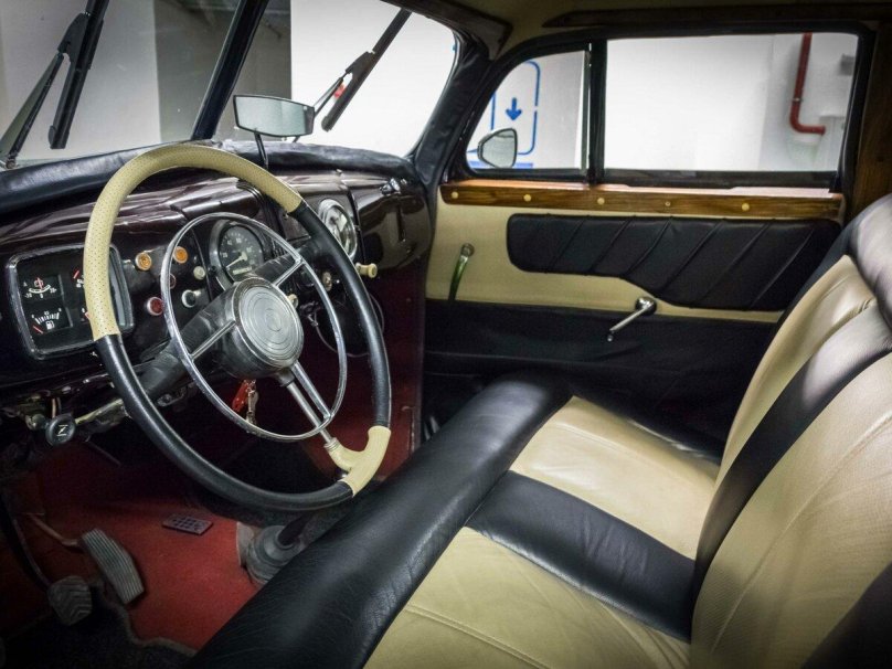 Opel Admiral 1938 interior