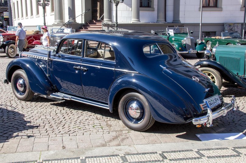 Opel Admiral 1937-1939