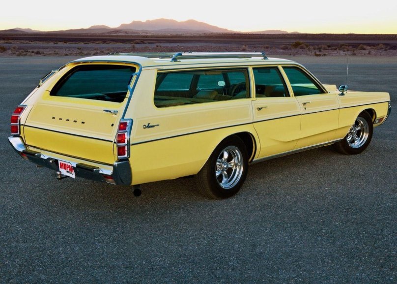 1972 Dodge Monaco Wagon