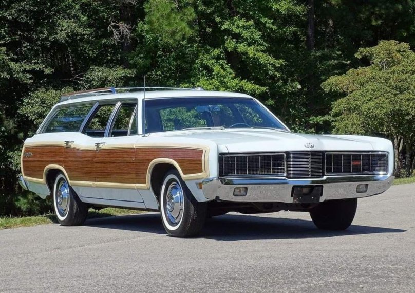 Ford Ltd Country Squire