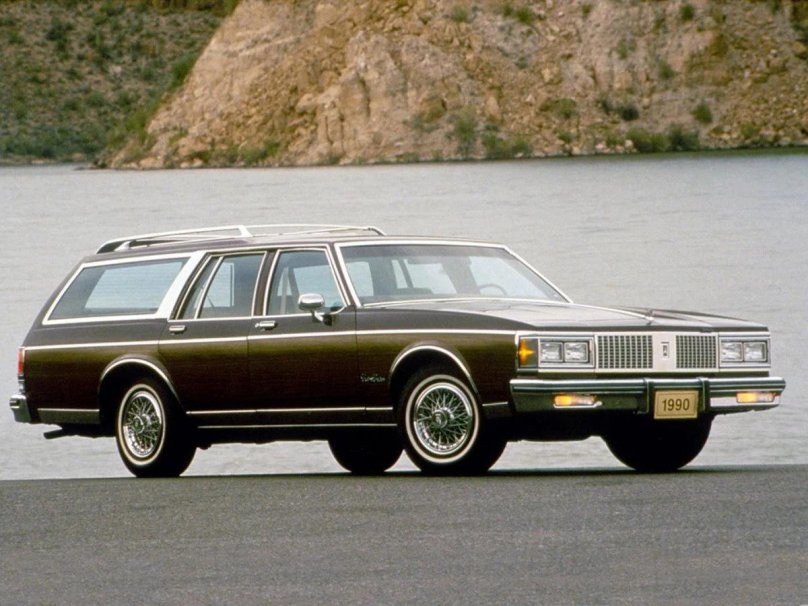 1977 Oldsmobile Custom Cruiser