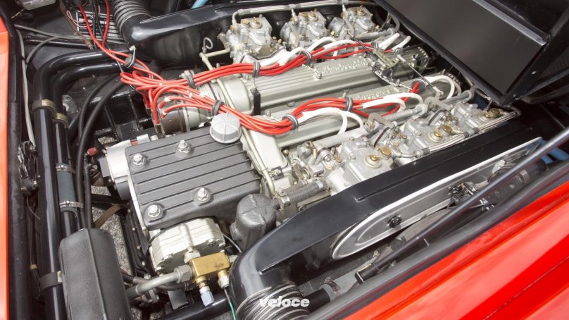 Lamborghini Countach engine