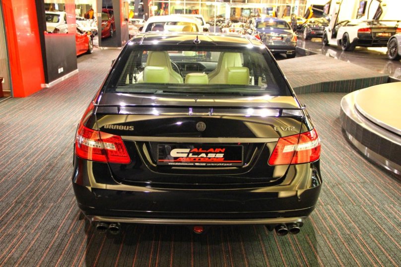 Brabus e v12 Black Baron