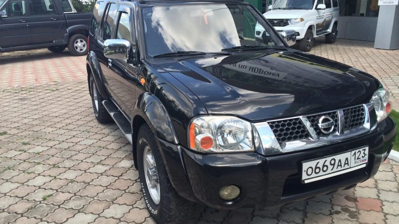 Paladin Nissan Terra