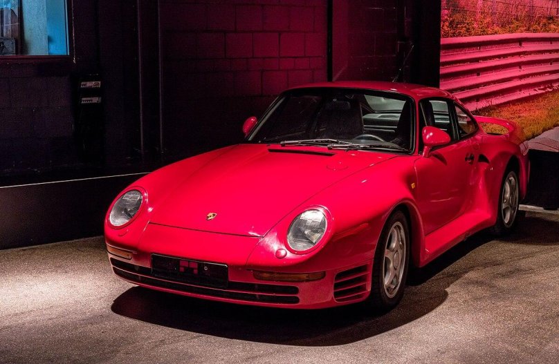 Porsche 959 red