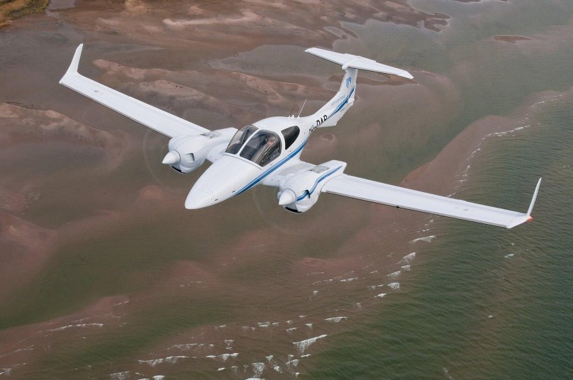 Самолёт Даймонд 42