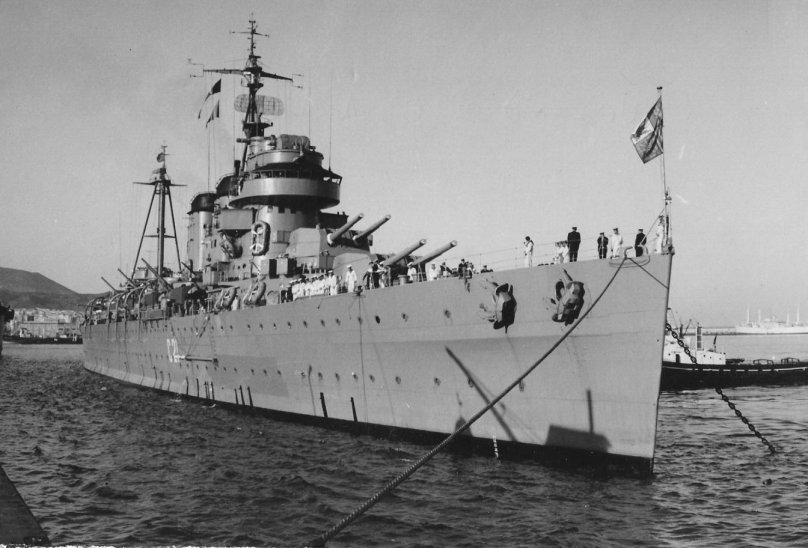 Испанский крейсер Канариас