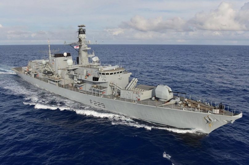 Фрегат HMS Lancaster