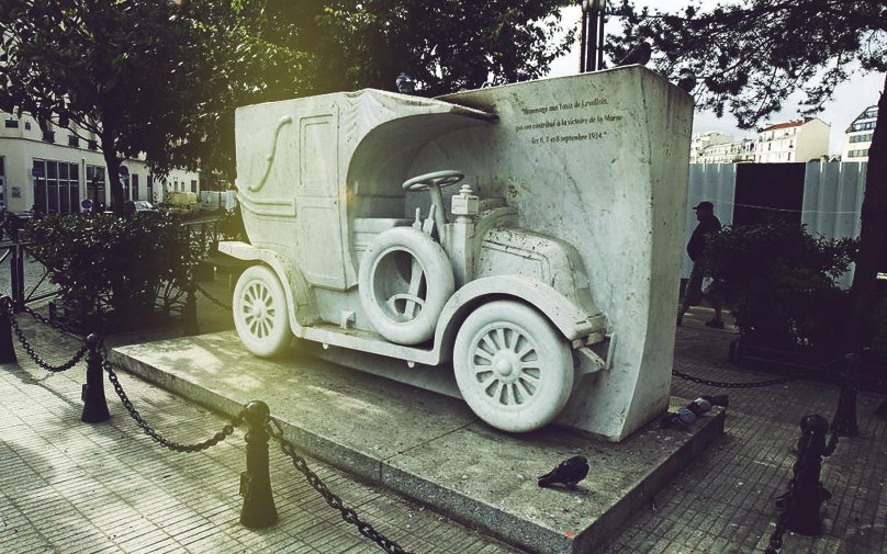 Памятник марнским такси