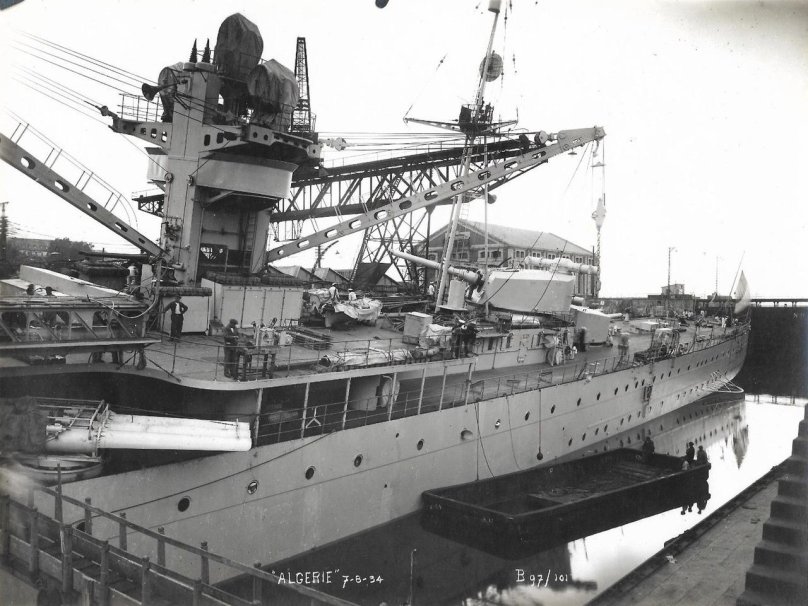 Французский крейсер Алжир