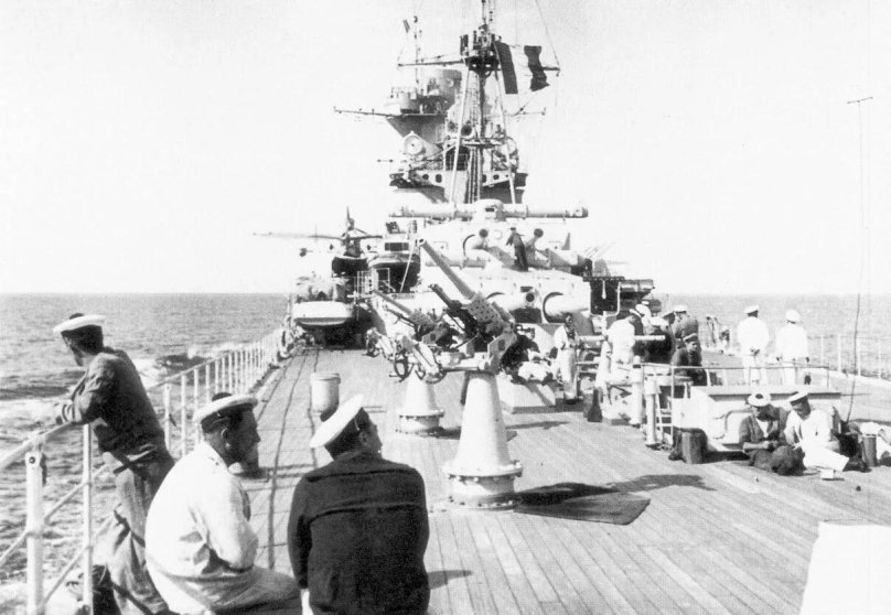 Зенитка на корабле