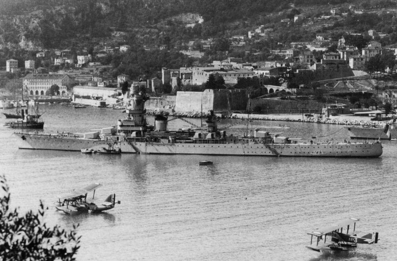 Крейсер Альжери Франция