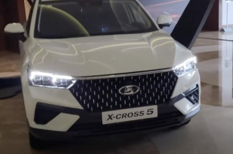 Новая Лада x Cross 5 2023