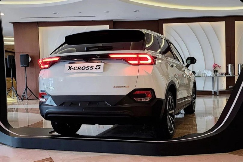 Лада x Cross 5 2023