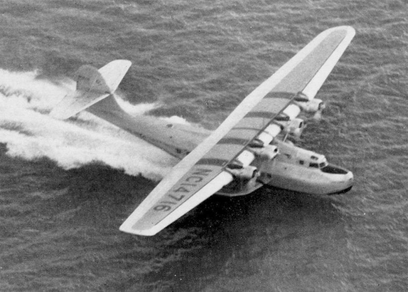 Самолет "летающая лодка" Boeing 314 Clipper