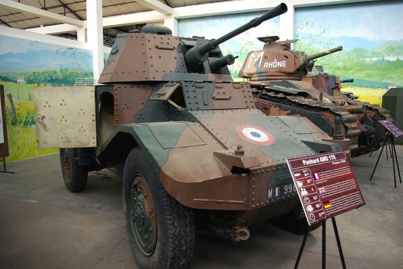 Броневик Панар