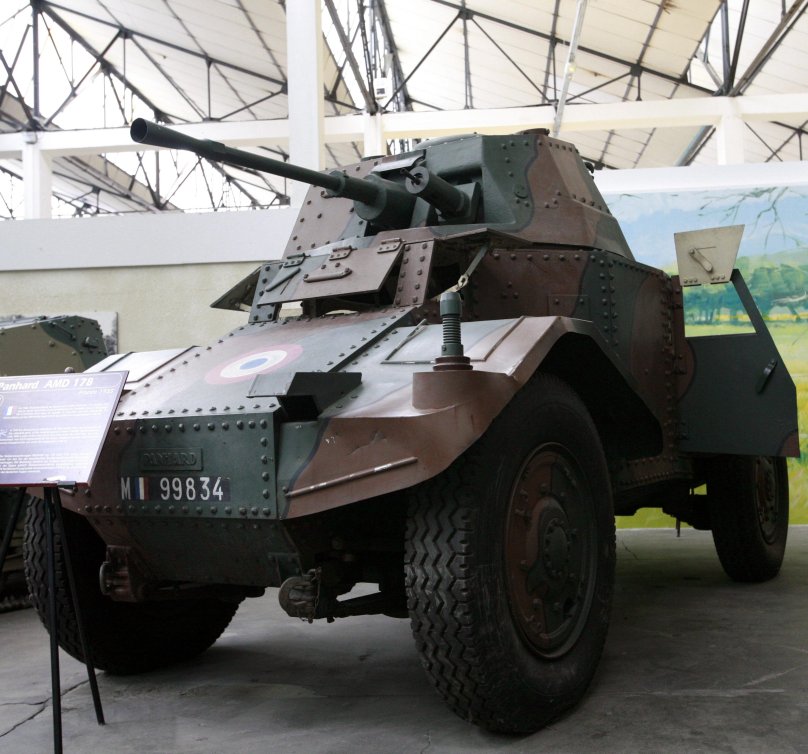 Panhard 178 AMD-35